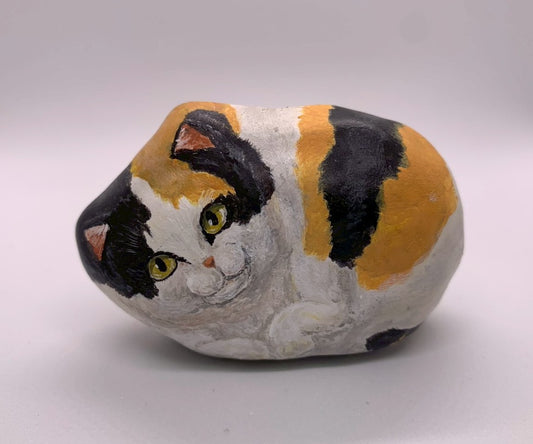 張り子の猫（三毛猫）