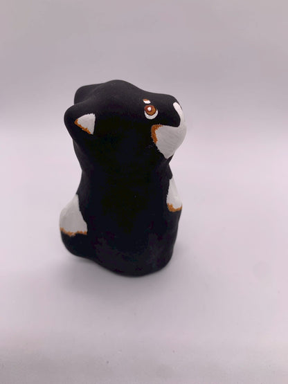 張り子の犬（柴ノワール）