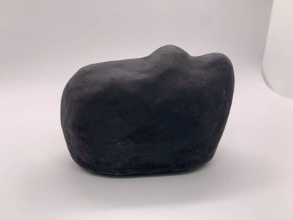 張り子の猫（黒・弐）