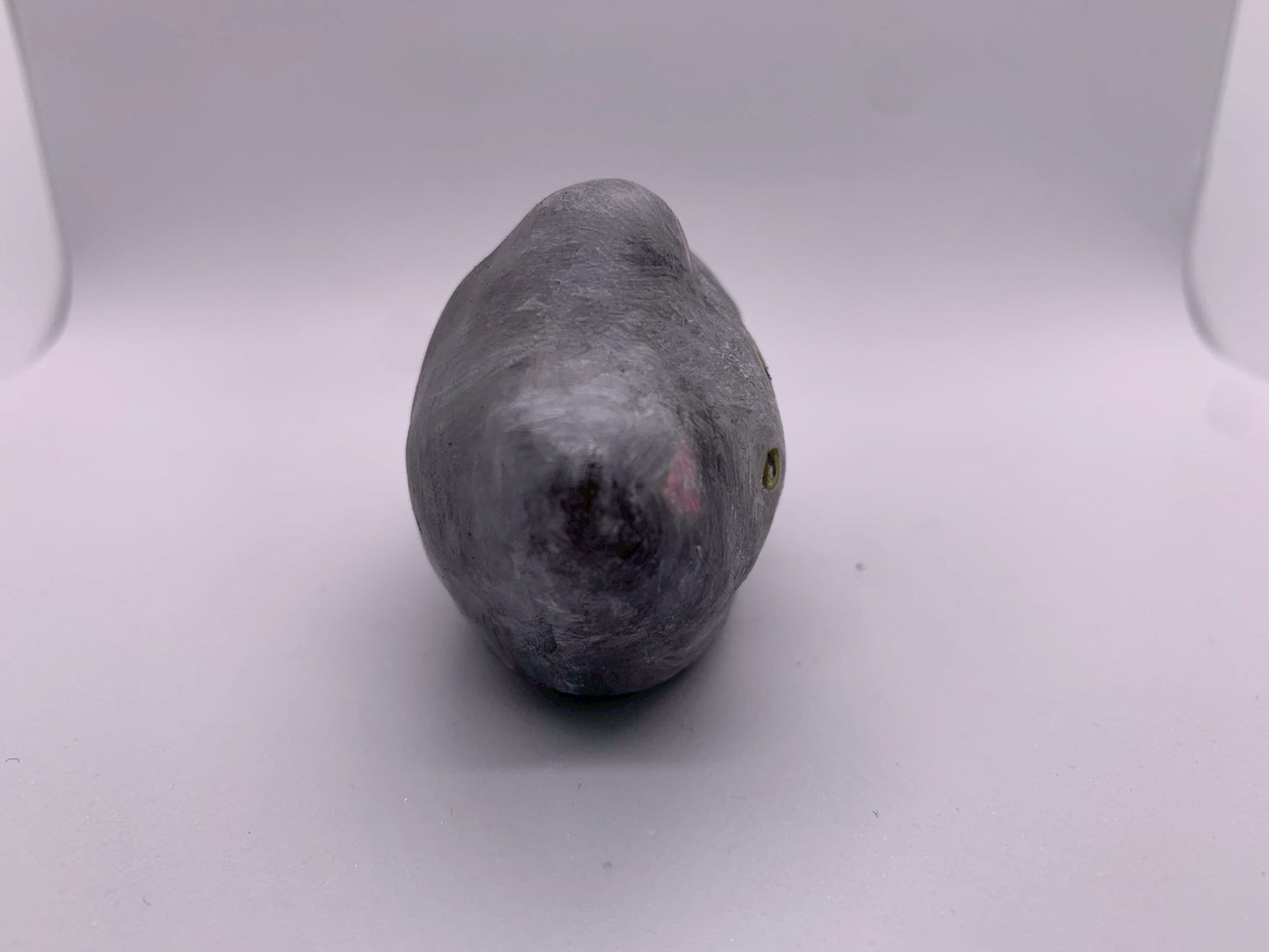 張り子の猫（灰だらけ）