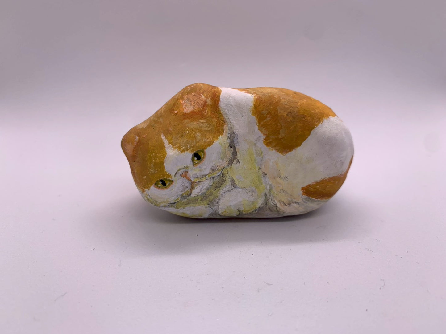 張り子の猫（鼻ぺちゃ・茶）