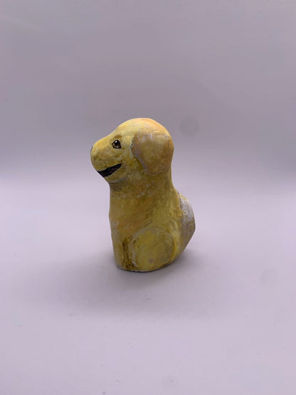 張り子の犬（ゴールデン・レトリバー）